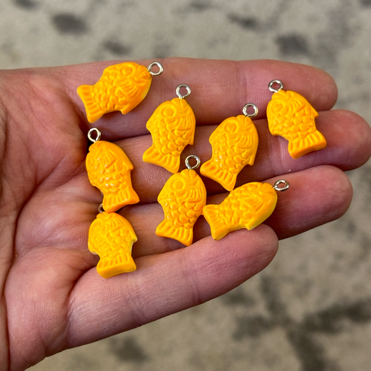 8pcs Goldfish charms