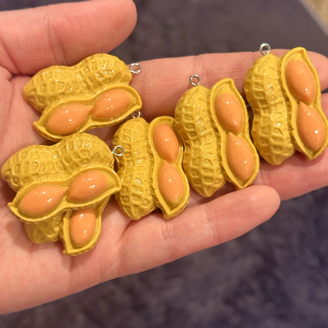 6pcs Shelled Peanut Charms