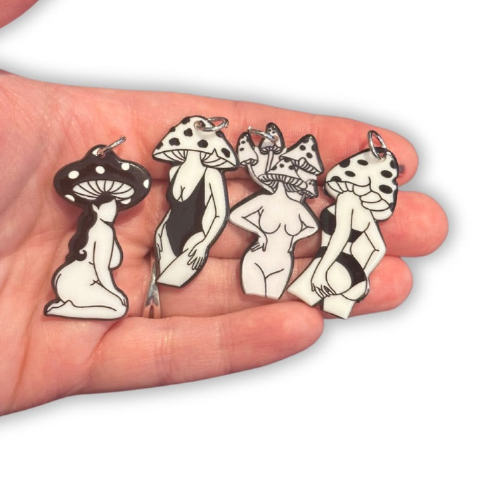 4pcs Sexy Mushroom Lady Charms