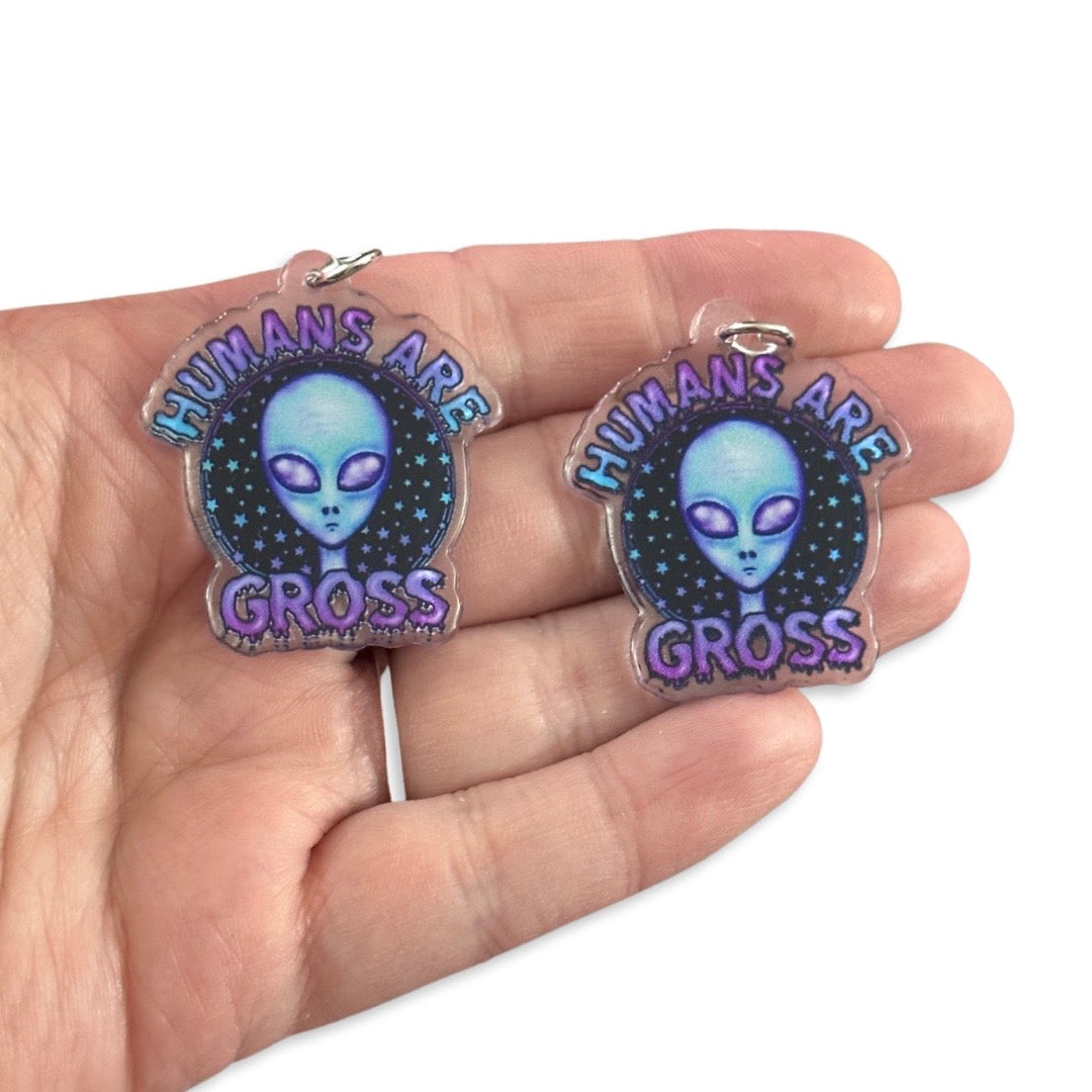 6pcs Alien humans are gross charms